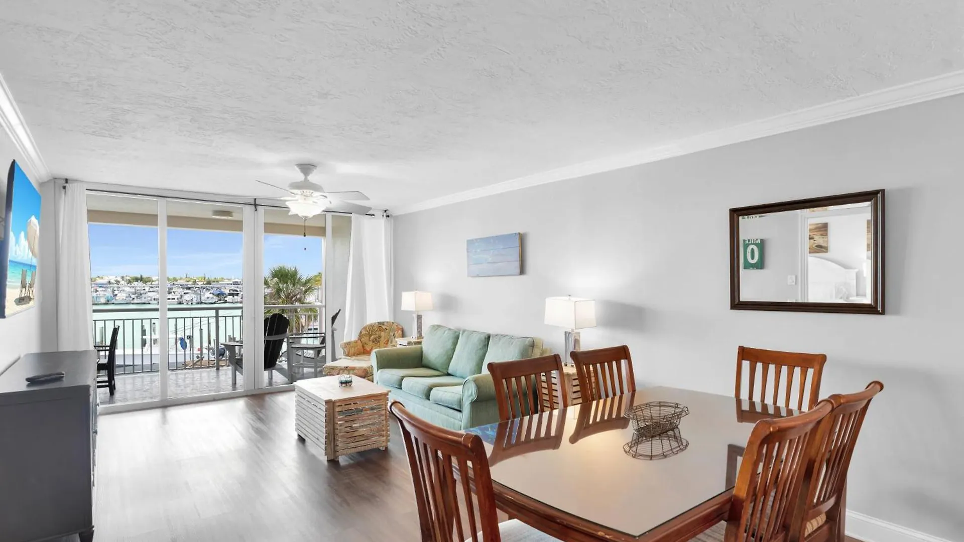 Holiday home Curacao - Large 2X2 Waterfront Condo Great View Pool & Dock Key West