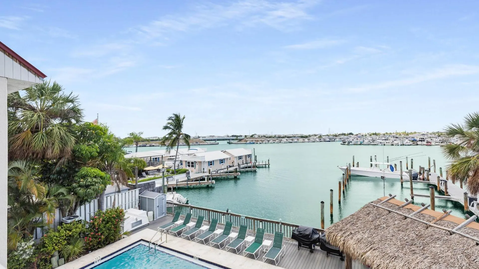 Curacao - Large 2X2 Waterfront Condo Great View Pool & Dock Key West Holiday home